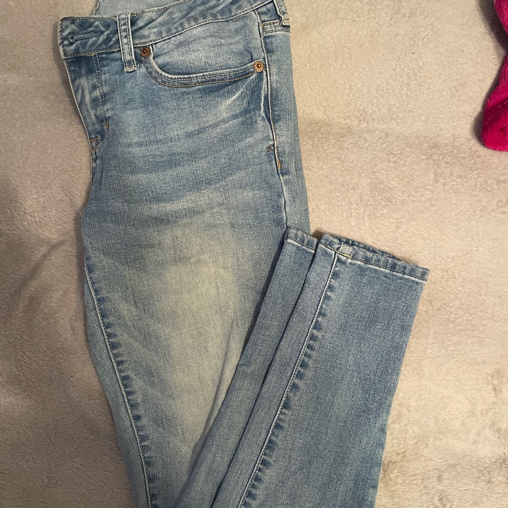 Aero size 4 jeans